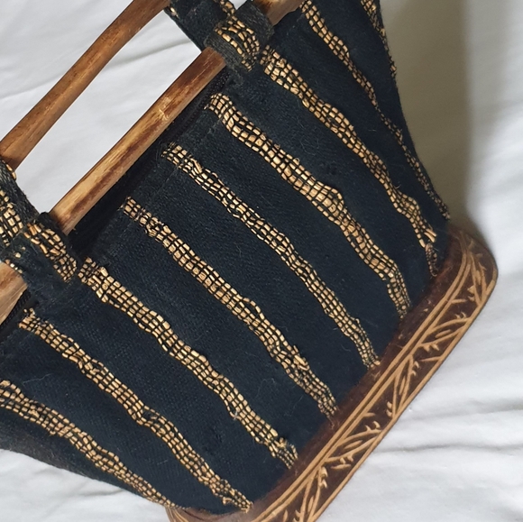 Wood handle/base hand bag - Picture 2 of 5